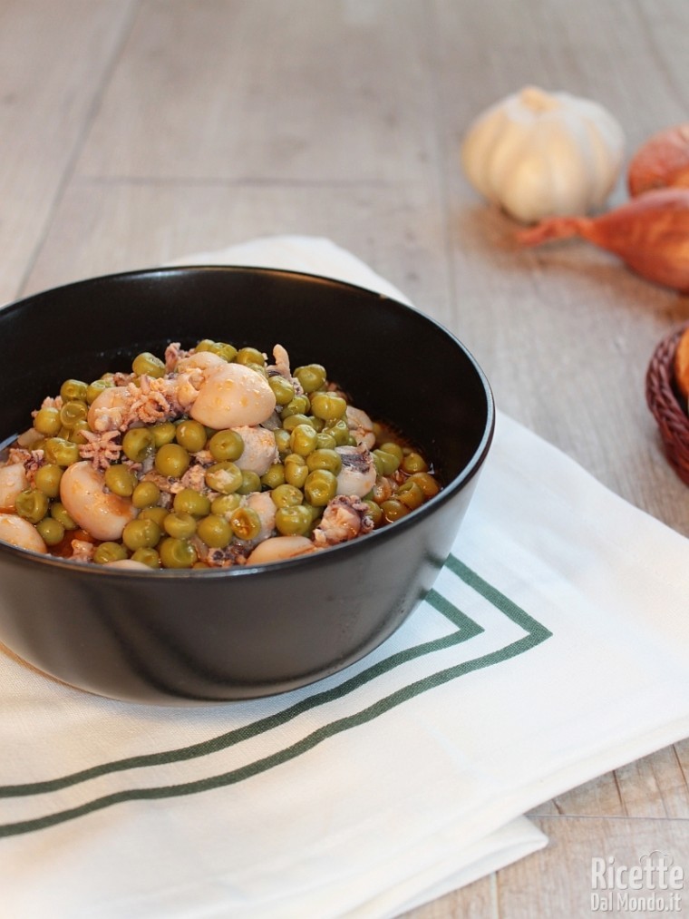Come fare le seppie in umido con piselli