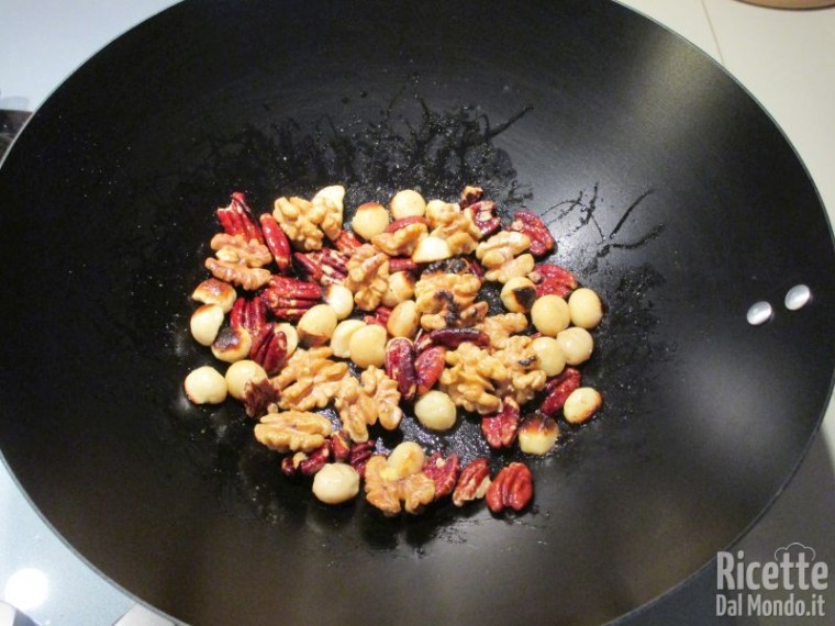Pollo cinese alle noci 4
