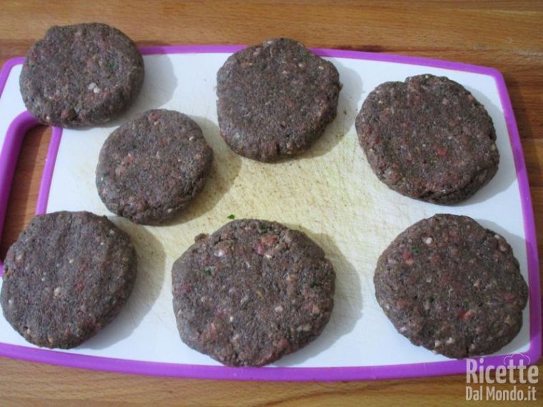 Dare forma agli hamburger