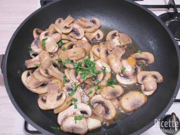 Crepes ai funghi al forno 4