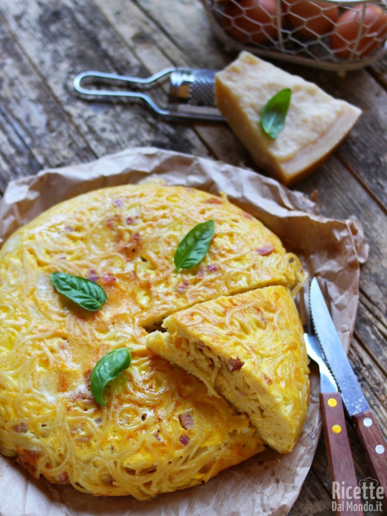 Come fare la frittata di spaghetti alla napoletana