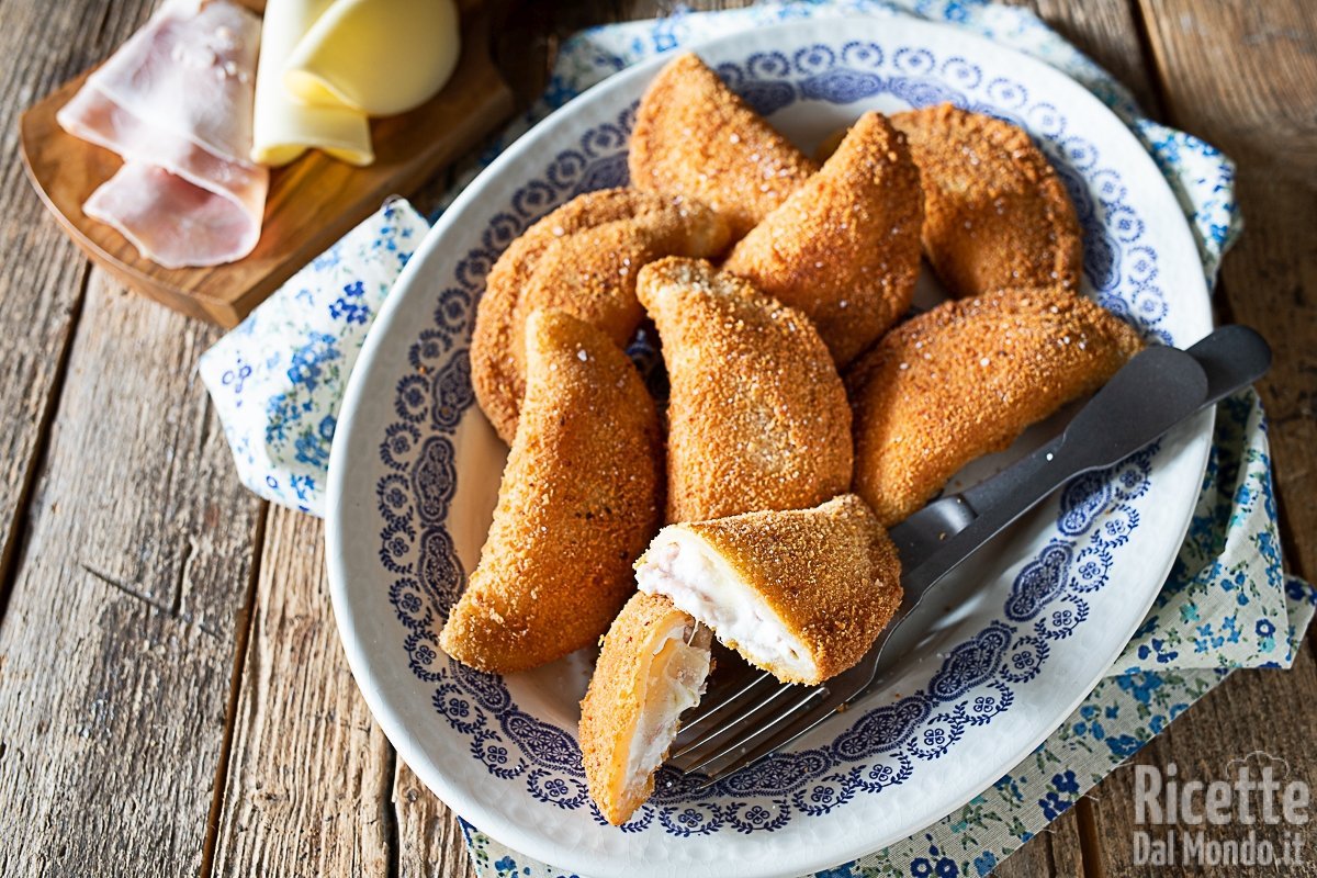 Sofficini® fatti in casa, gustosi fagottini ripieni al formaggio