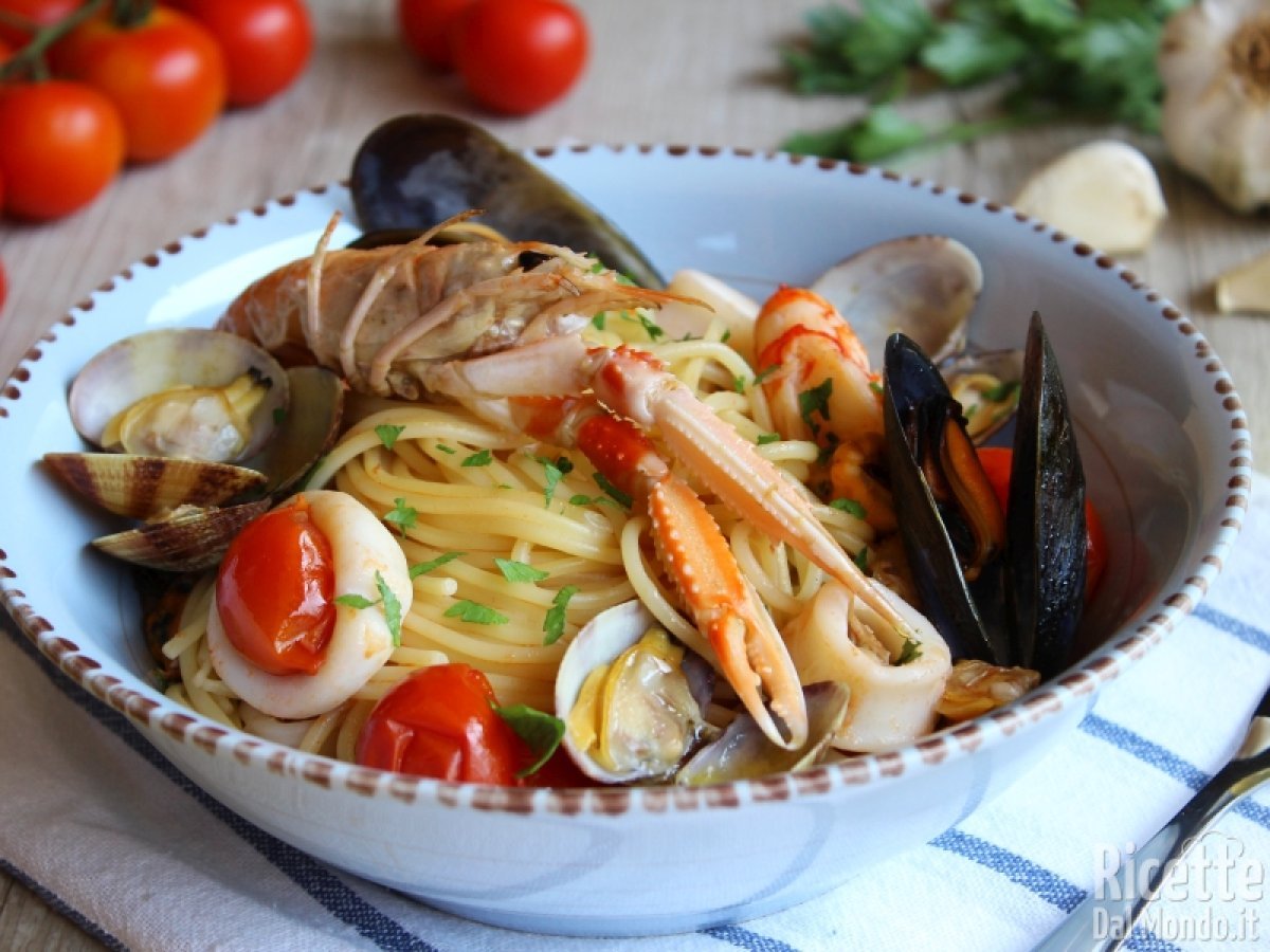 Spaghetti allo Scoglio, un primo piatto al sapore di mare!