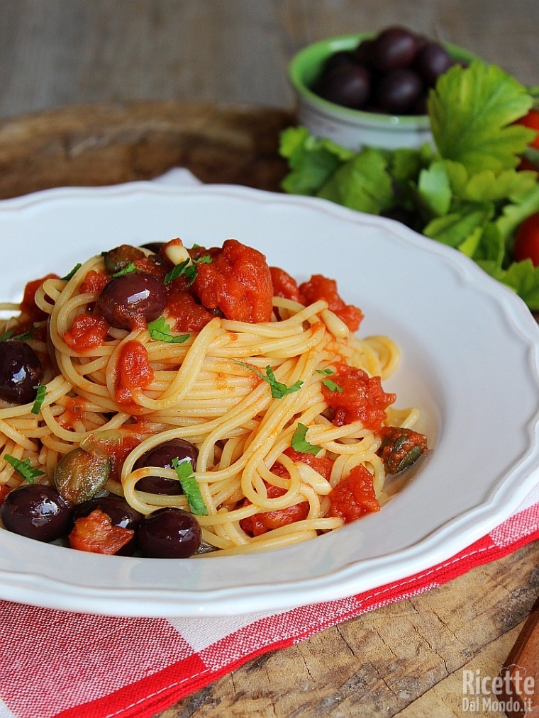 Come fare gli spaghetti gli puttanesca