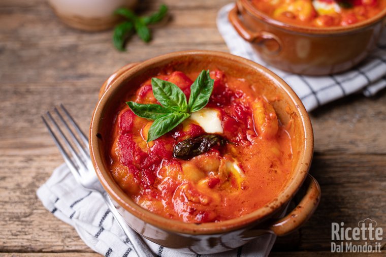 Gnocchi al tegamino al forno. La ricetta semplice con mozzarella filante!