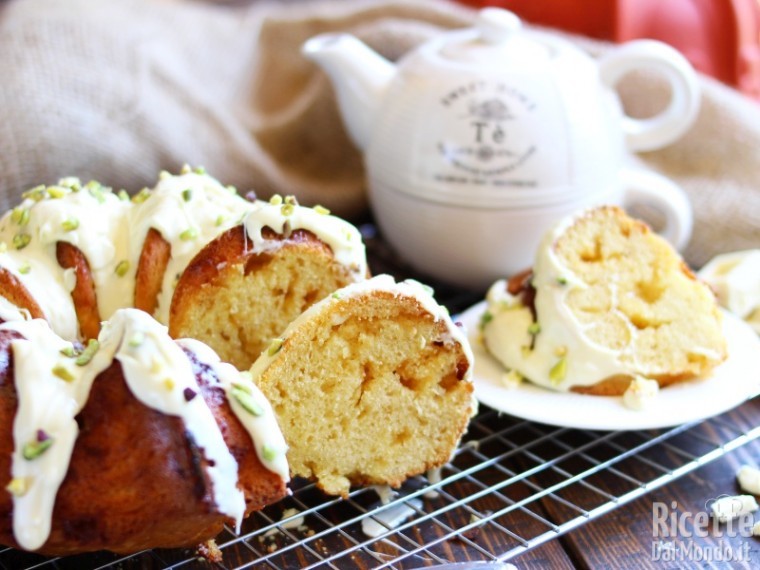 Ciambella al cioccolato bianco