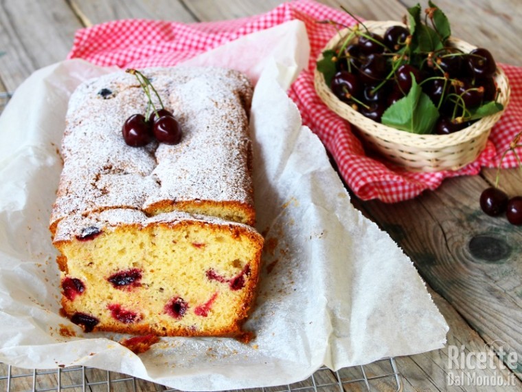 Plumcake alle ciliegie
