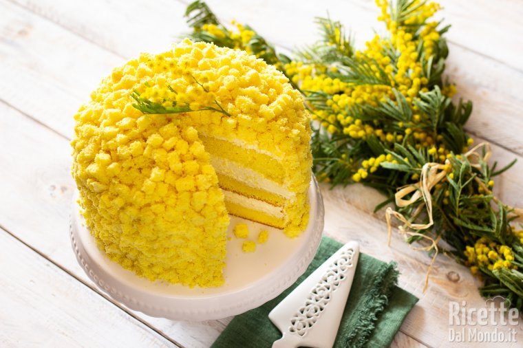 Torta mimosa. La ricetta semplice del dolce simbolo della festa della donna