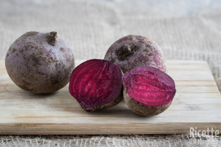 10 cibi viola, colore Pantone 2018: barbabietole