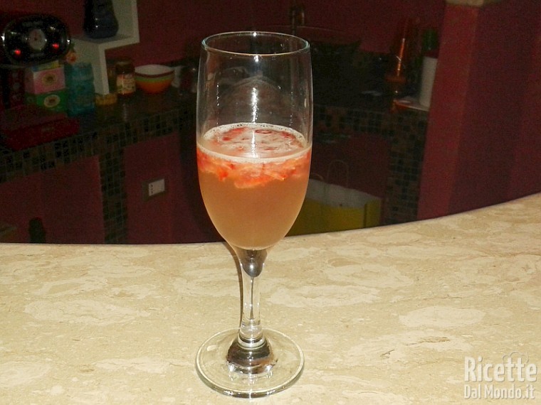Ricetta Aperitivo alla Fragola