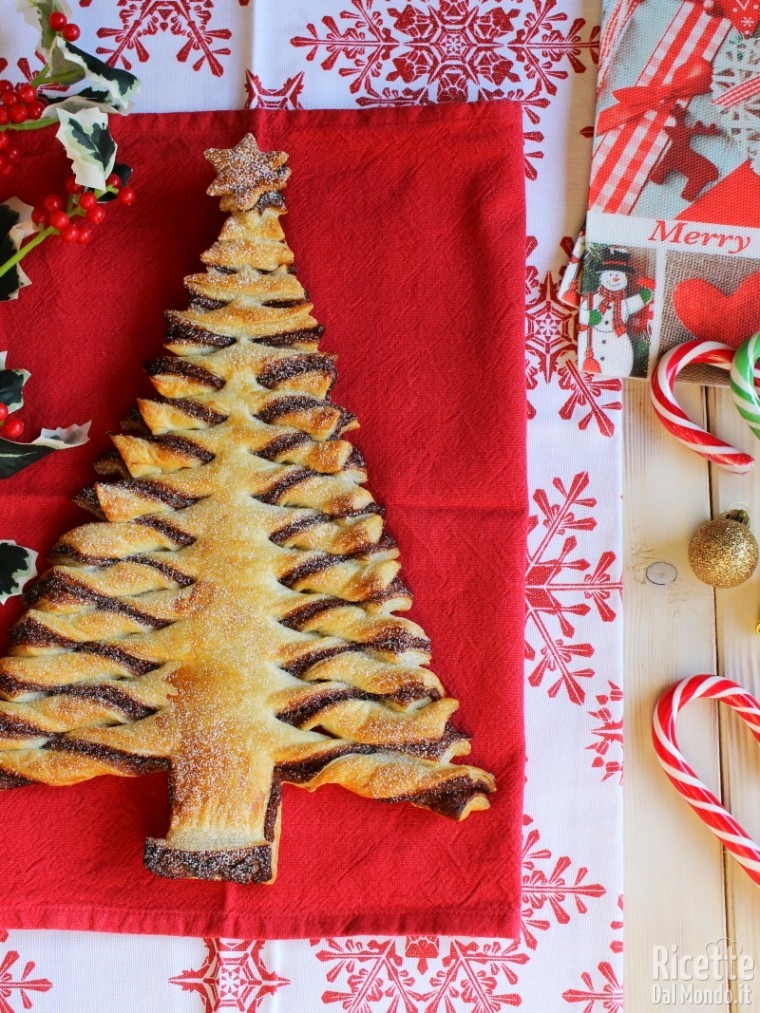 Come fare l'albero di Natale di pasta sfoglia