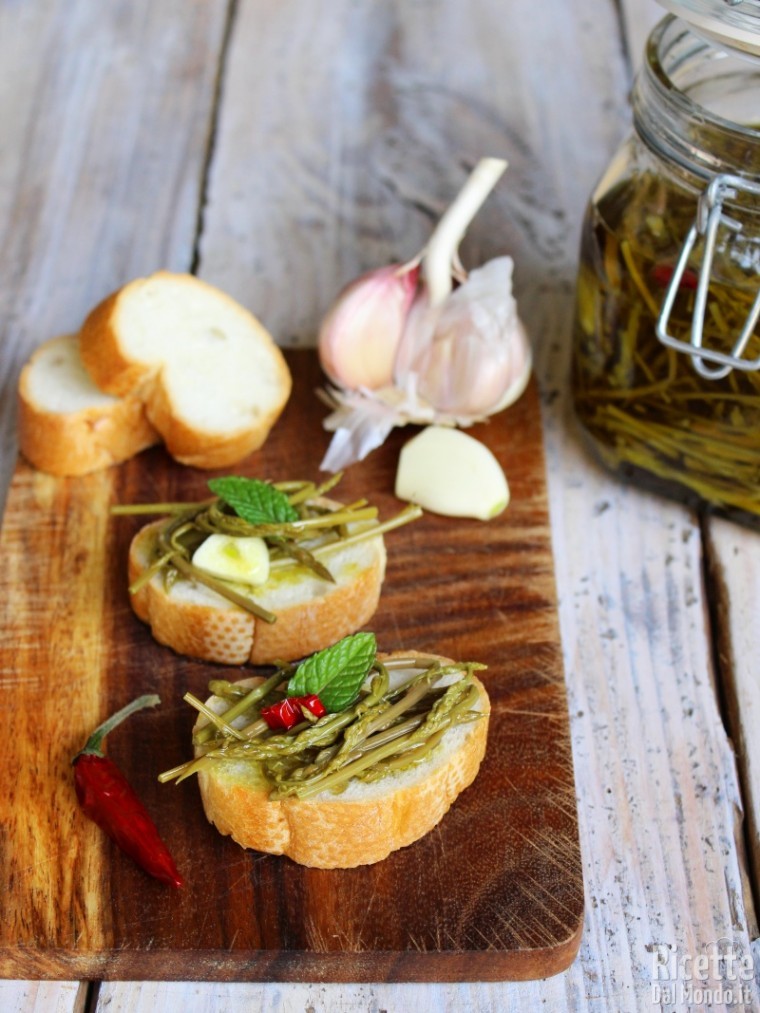 Come fare gli asparagi sott'olio