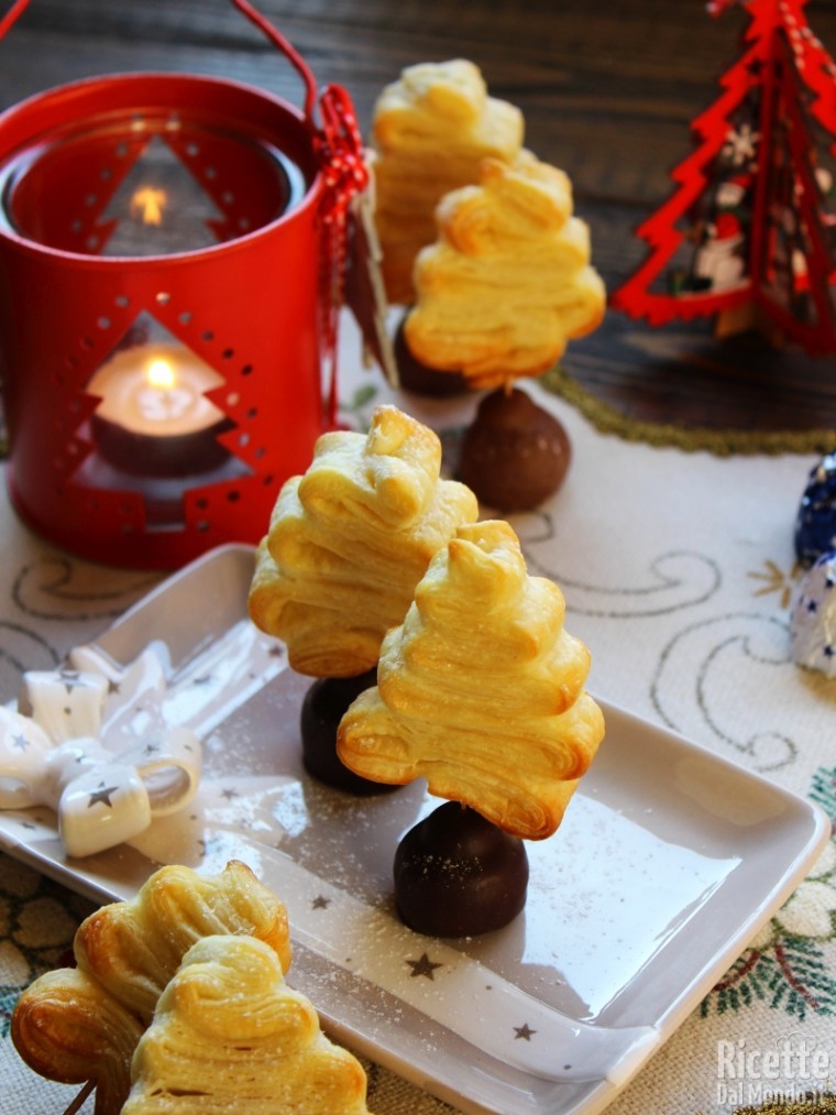 Come fare gli Alberi di Natale di pasta sfoglia dolci