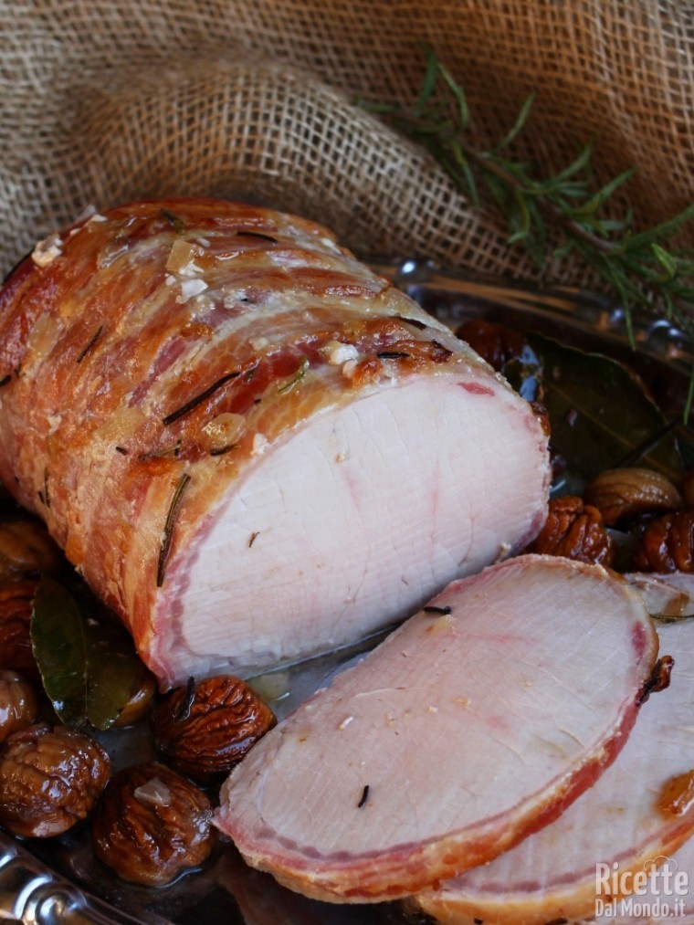 Semplice arrosto di maiale con castagne