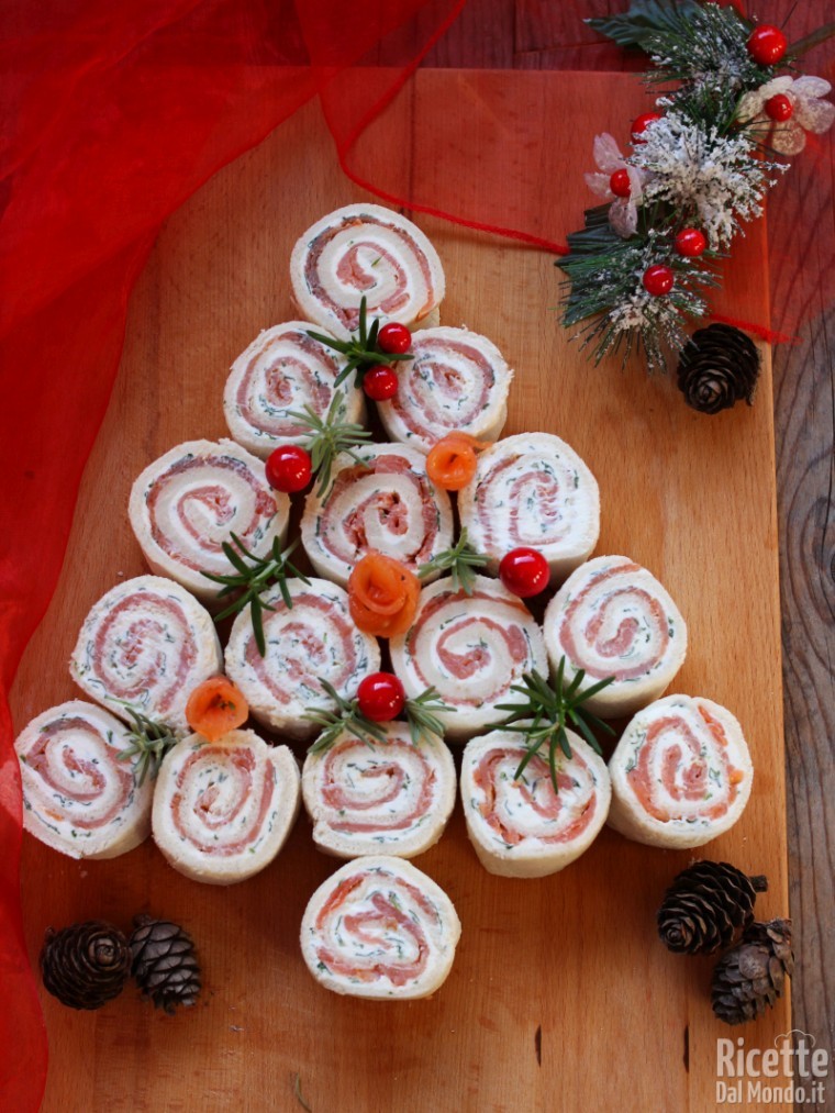 Menu Di Natale Per 15 Persone.Albero Di Natale Di Girelle Al Salmone E Rucola Marianna Pascarella