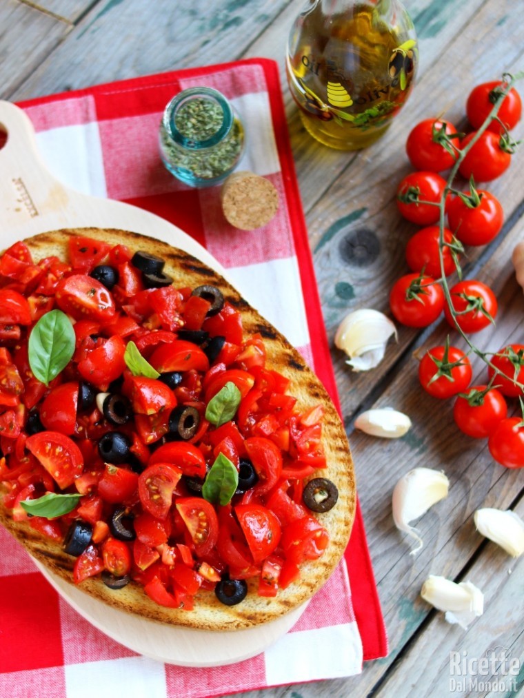 Ricetta per fare la bruschettona mediterranea