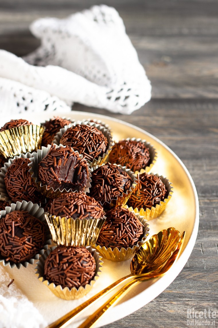 Come fare i brigadeiros al cioccolato