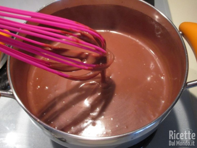 Budino al cioccolato fatto in casa 9
