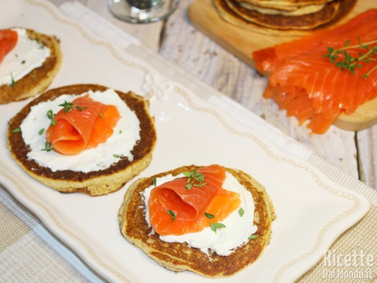 Ricetta blinis integrali con trota affumicata