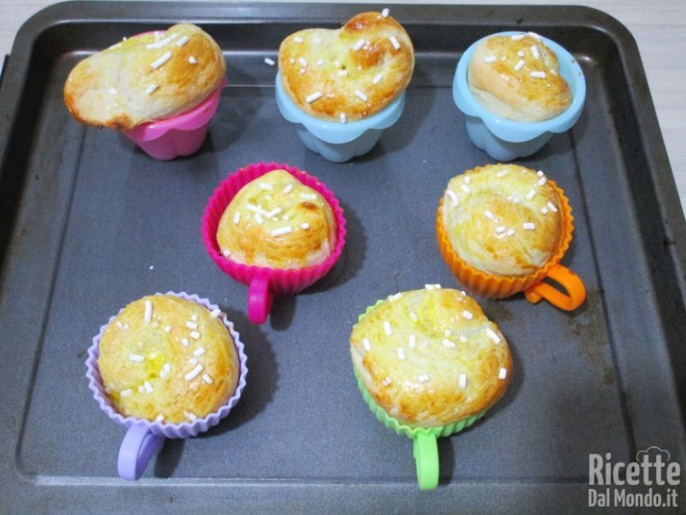 Brioches in tazza 9