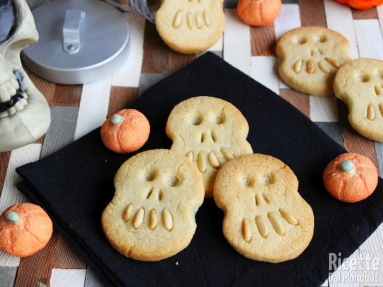 Come fare i biscotti teschio di Halloween