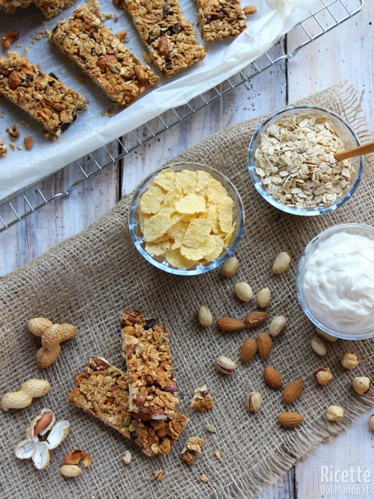 Come fare le barrette ai cereali e frutta secca