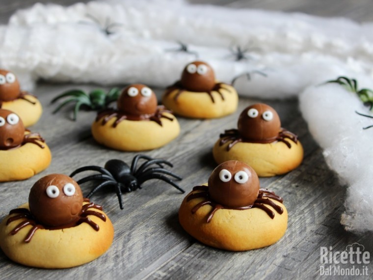 Biscotti col ragno di Halloween