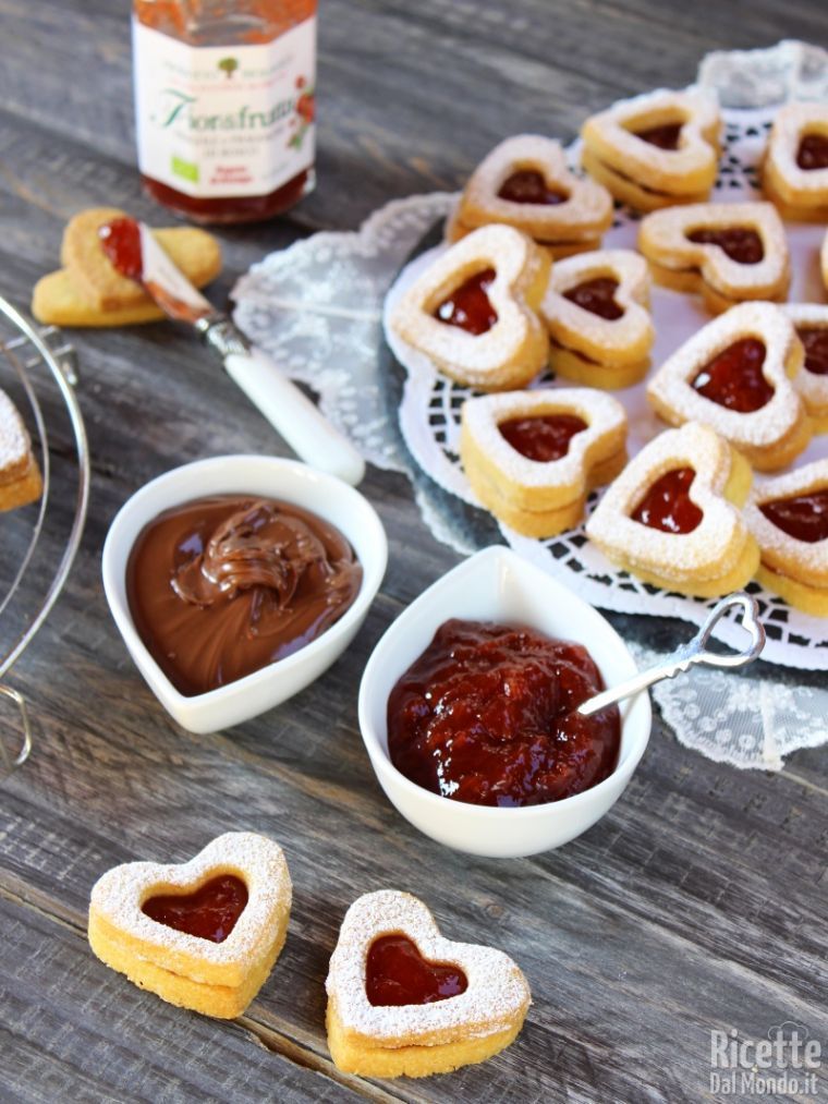 Come fare i Biscotti di san valentino farciti