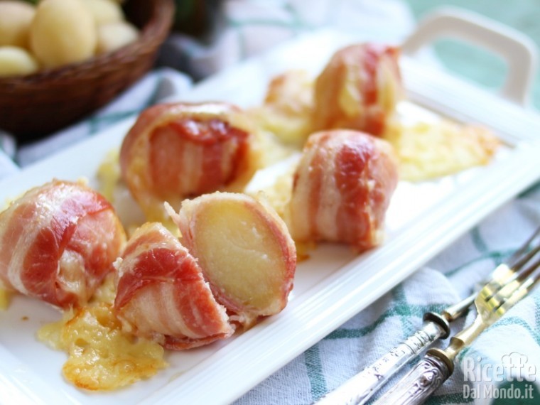 Semplici bocconcini di patate con bacon