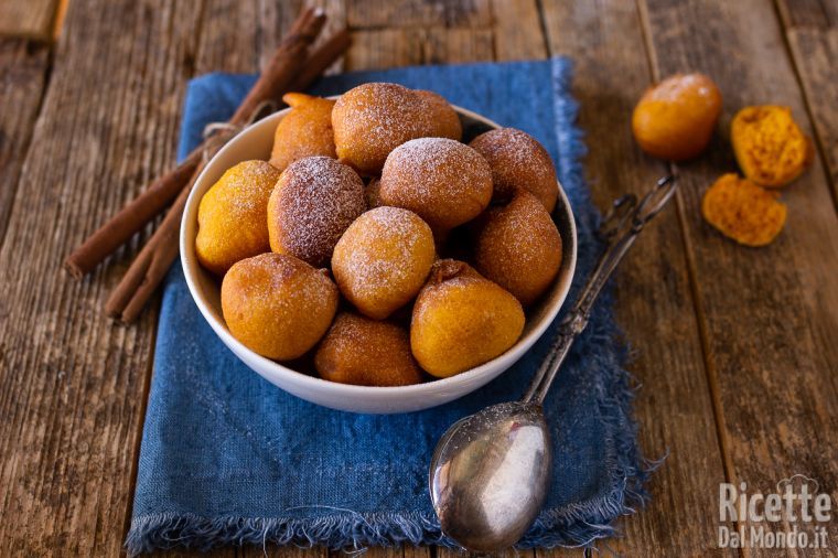Frittelle dolci di zucca: ricette di Halloween