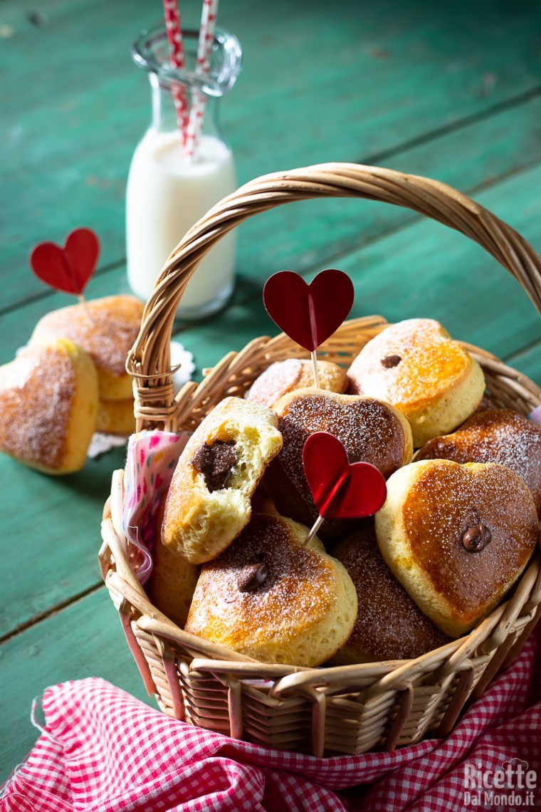 Ricetta bomboloni a forma di cuore di San Valentino