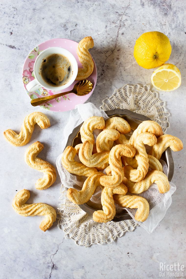 Ricetta dei biscotti squisiti ragusani