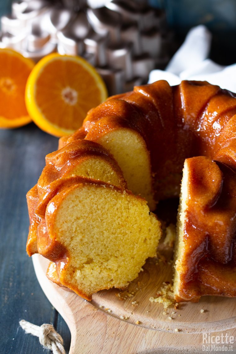 Come fare la bundt cake all'arancia senza lattosio