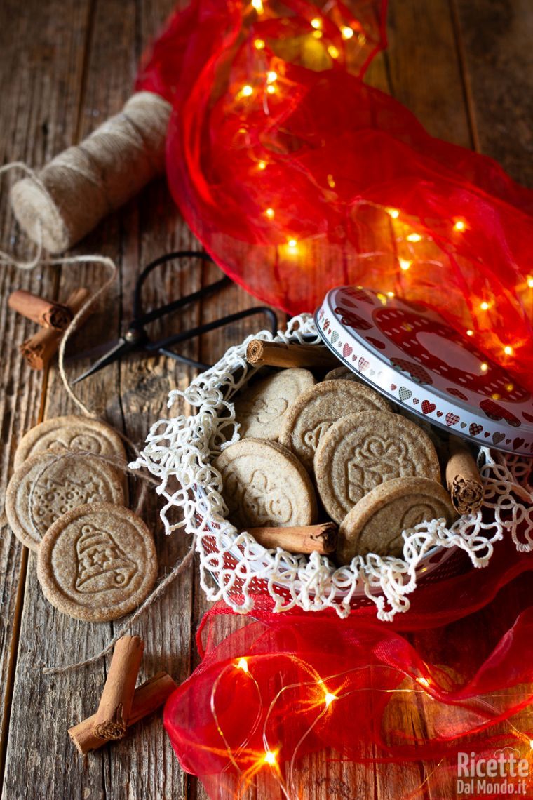 Ricetta biscotti alla cannella per Natale