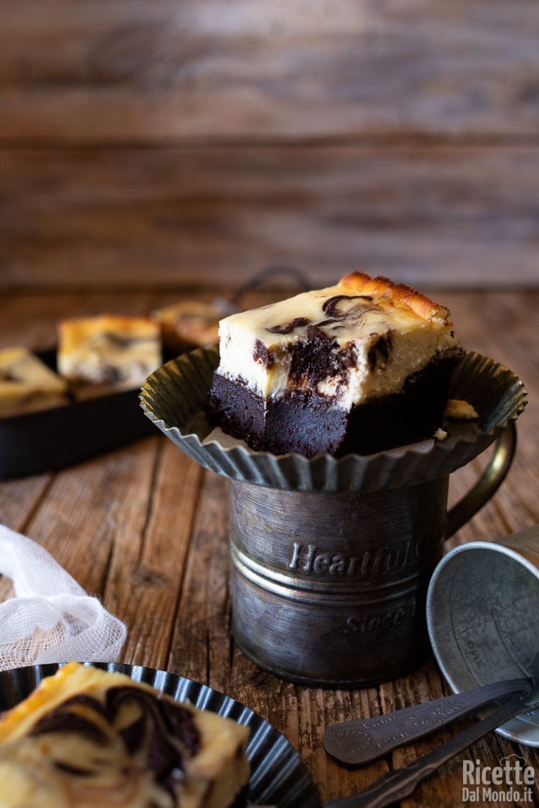 Come fare i brownies cheesecake