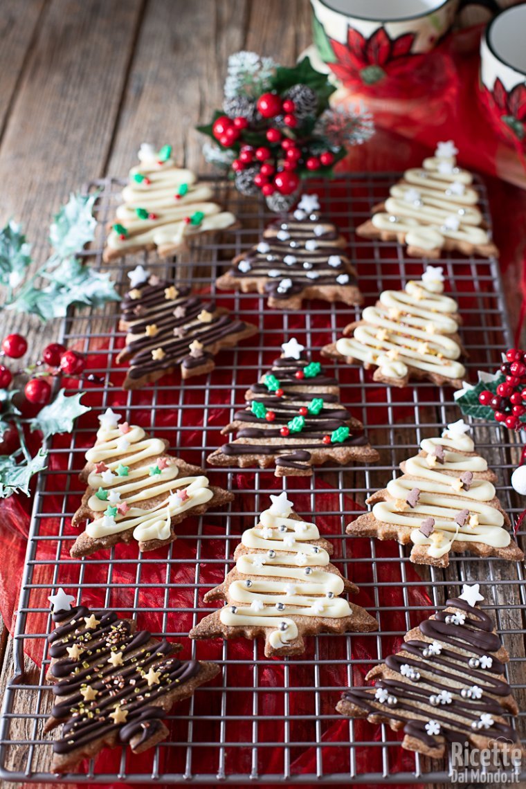 Ricetta biscotti albero di Natale