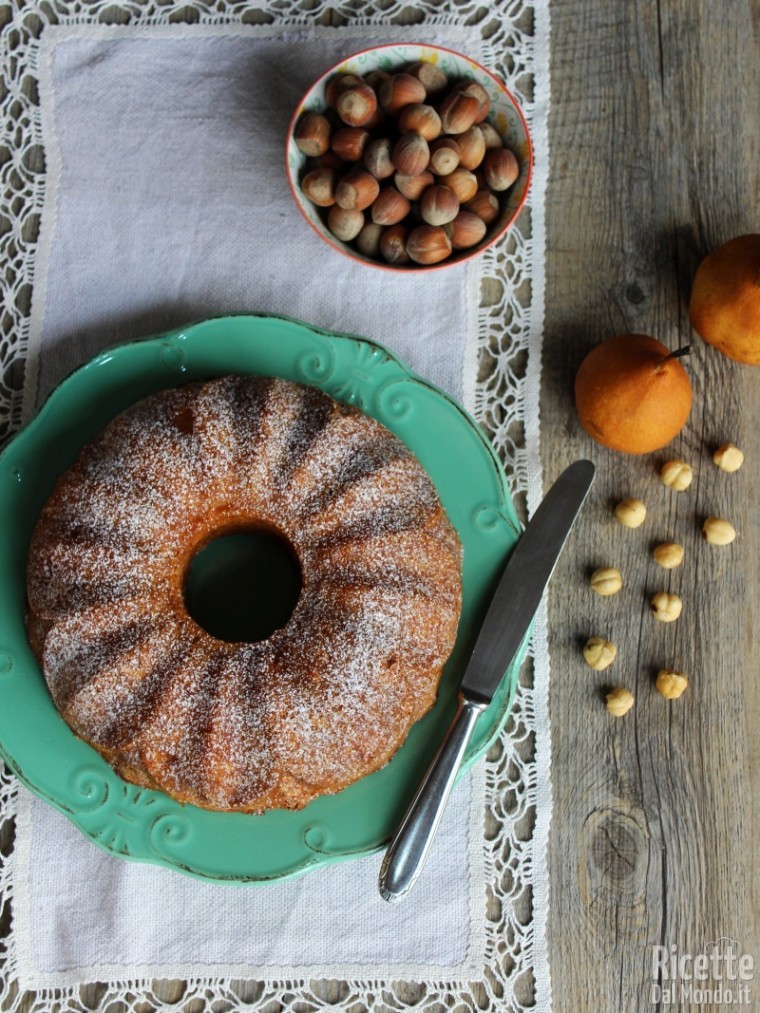 Come fare la ciambella di nocciole e pere 