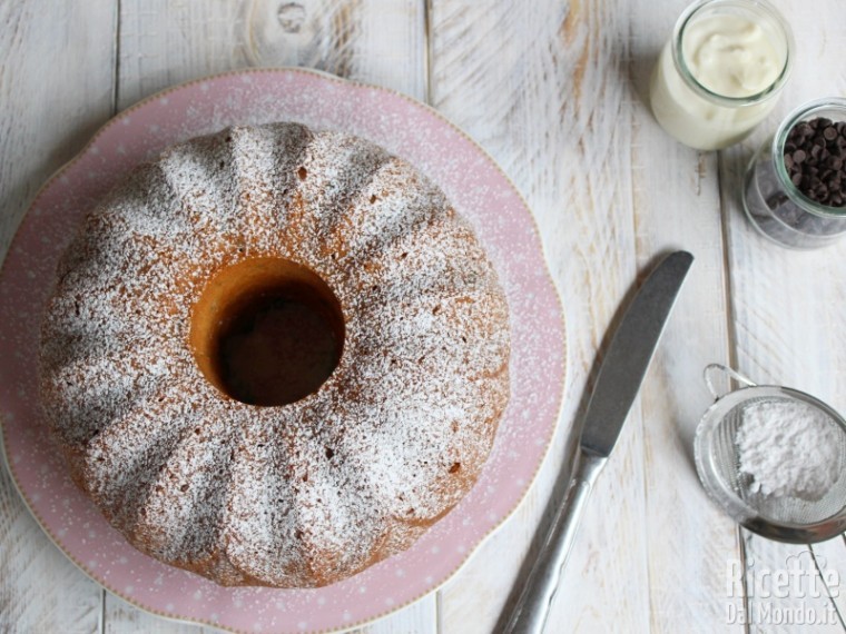 Ricetta ciambella allo yogurt con gocce di cioccolato