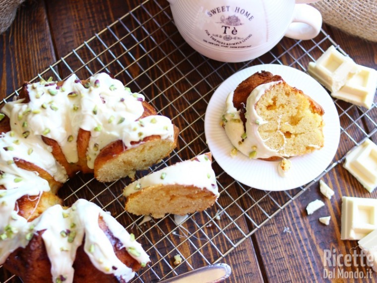 ciambella al cioccolato bianco soffice