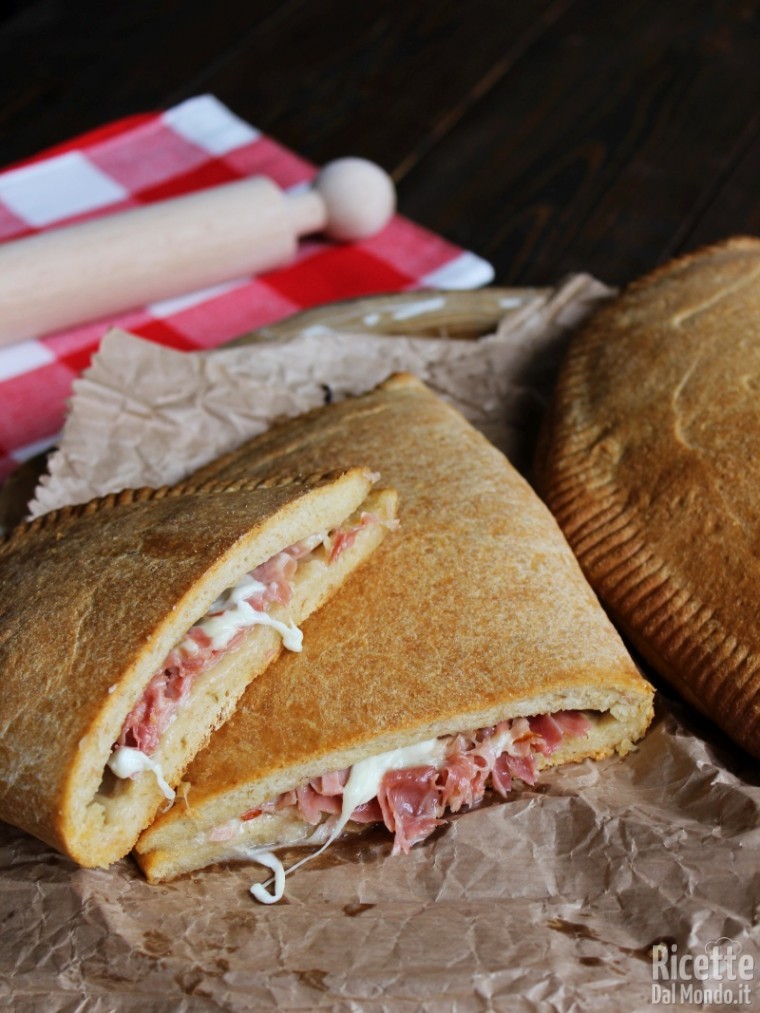 Come fare i Calzoni di farina mista integrale