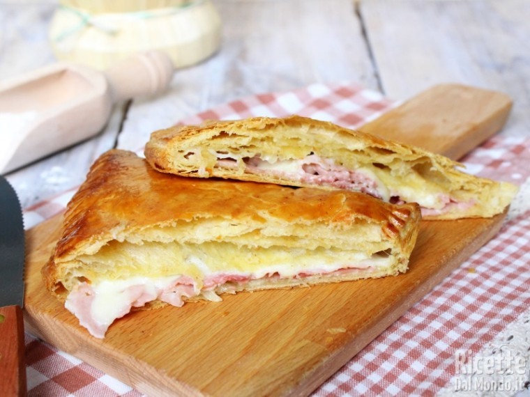 Ricetta calzoni veloci di sfoglia