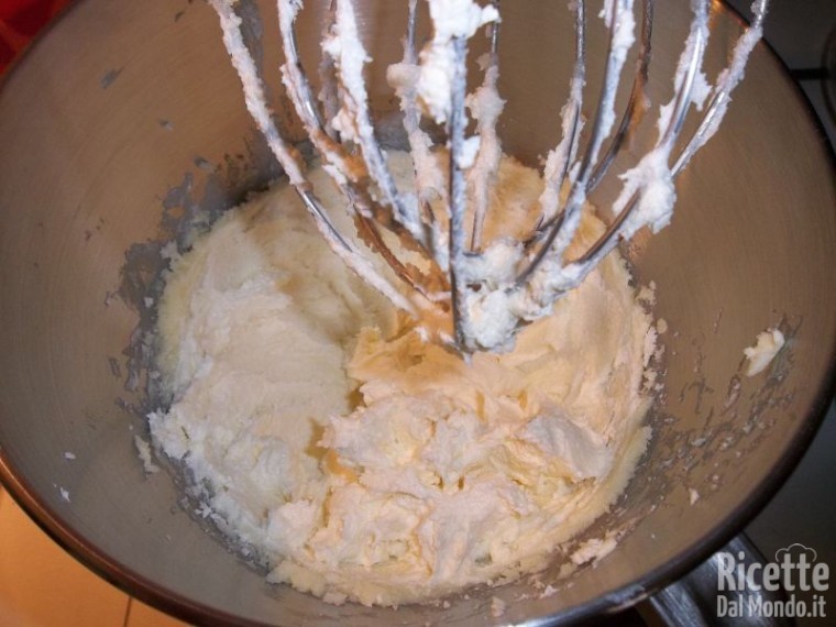 Ciambella soffice con caffè solubile 3