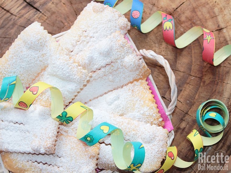 Come fare le chiacchiere al forno