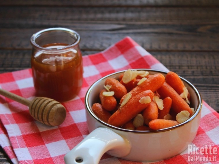 Ricetta Carote baby al miele