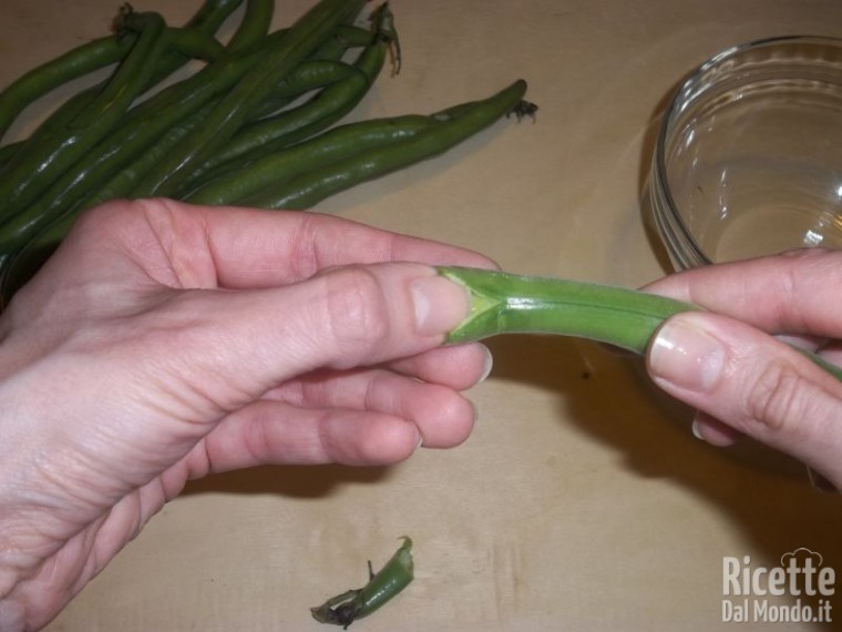 Come Pulire le Fave 4