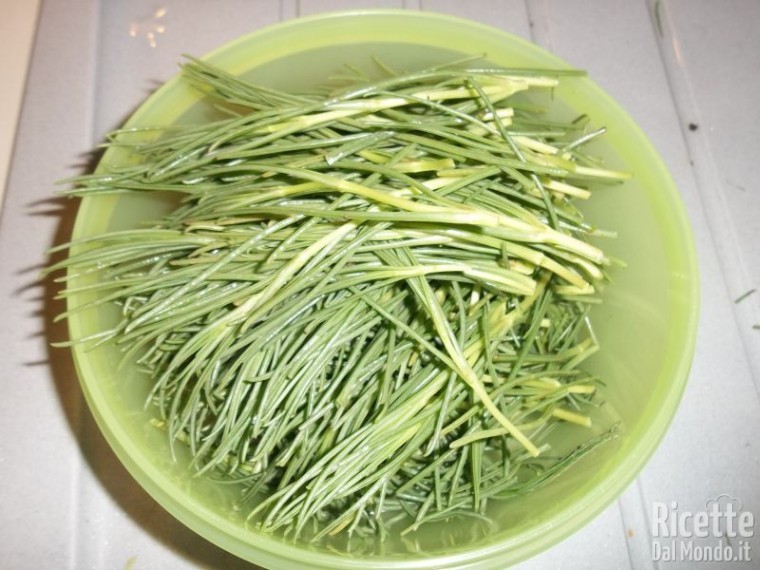 Come Pulire gli Agretti (o Barba di Frate) 5