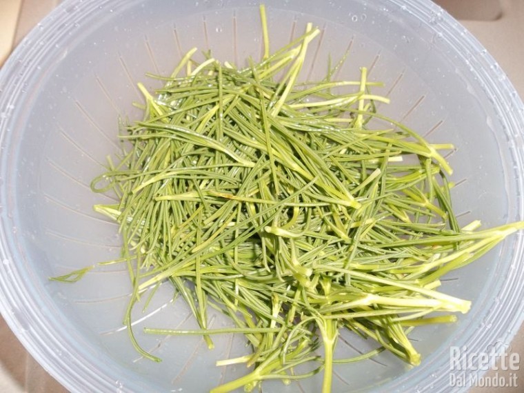 Come Pulire gli Agretti (o Barba di Frate)