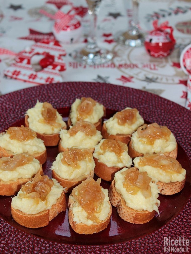 Come fare i crostini di Natale