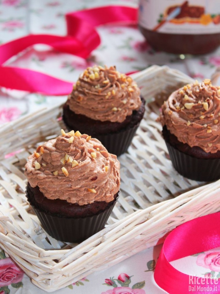 Ricetta cupcakes al cioccolato con frosting di Nutella e Mascarpone