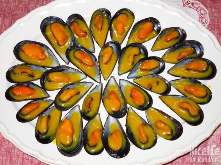 Cozze in salsa di zafferano 7